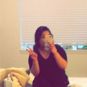 Meet your Posher, Sarai